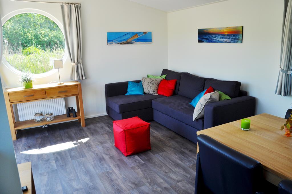 Bestmarine Waterchalets Flevo Marina Lelystad Quarto foto