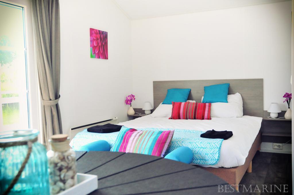Bestmarine Waterchalets Flevo Marina Lelystad Quarto foto